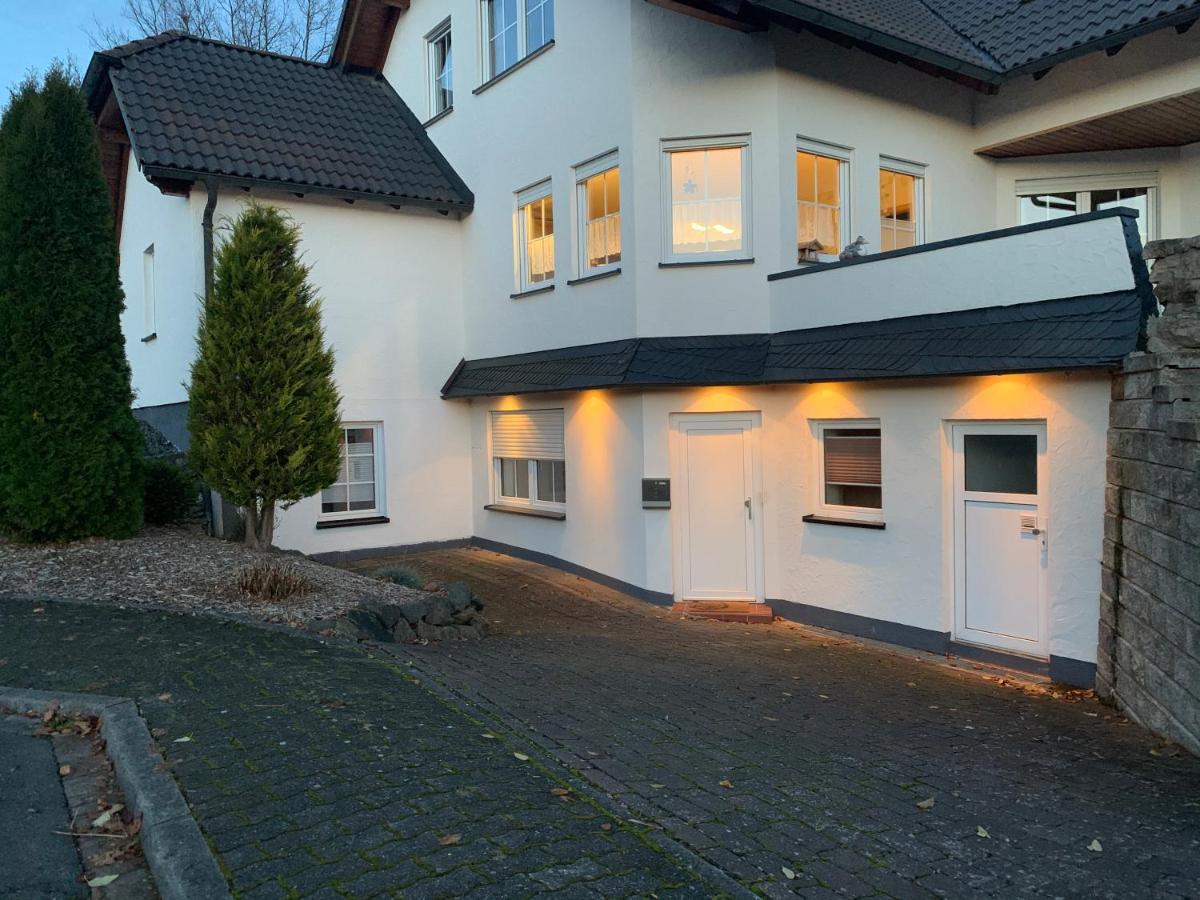 Aktiv-Ferienwohnung "Snow & Bike"- Zentral Zwischen Winterberg Und Willingen Exteriér fotografie